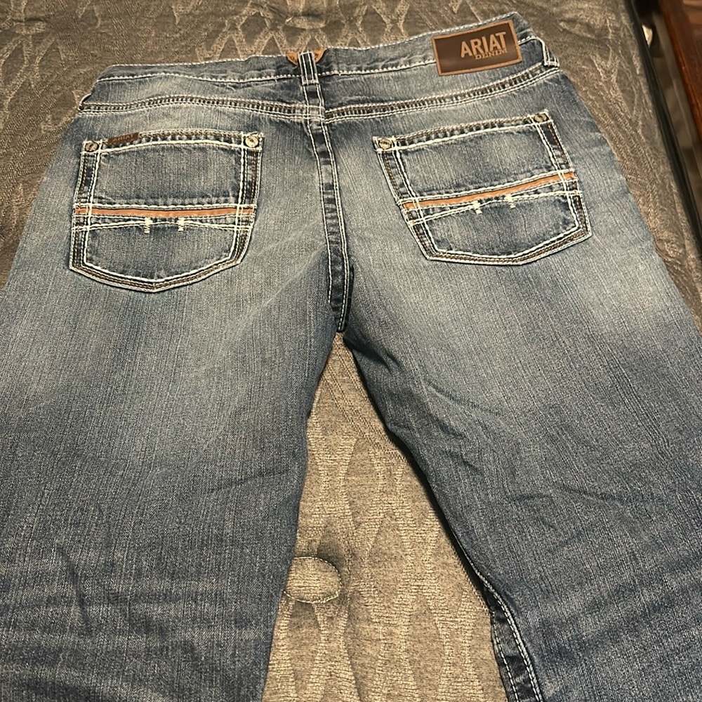 Wore once. Not my type of pants